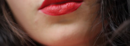 Обожаемая помада MAC matte lipstick rouge a leveres в оттенке russian red