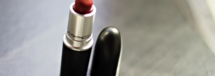 Обожаемая помада MAC matte lipstick rouge a leveres в оттенке russian red