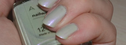 "Сложный" цвет с не менее "сложным" нанесением