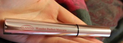 Подарок подарку - рознь.Clarins - набор средств для макияжа глаз «Исключительное совершенство»