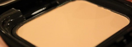 Любовь нагрянула внезапно. Shiseido The Makeup Perfect Smoothing Compact Foundation SPF 15 - № 100