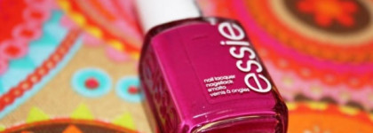 Взрыв фуксии. Еssie Nail Lacquer - 33 (Big Spender) или А что у вас на ногтях в весенний праздник?