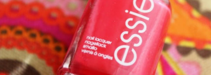 А не отведать ли нам коктейль? Дайкири, пожалуйста, персиковый. Essie Nail Lacquer - 72 (Peach Daiquiri)