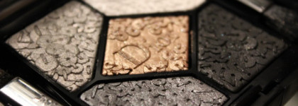 Dior 5 Couleurs Eyeshadow Palette - 066 (Smoky Sequins)
