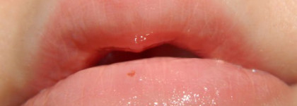 Блеск Clarins Eclat Minute Instant Light - Natural Lip Perfector #03