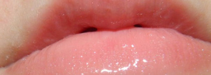 Блеск для губ Chanel Levres Scintillantes Sweet Beige