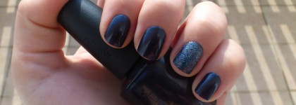 Лак OPI - Light My Sapphire - NL B60 и немного блесток