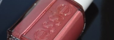 Всеми любимая фирма Essie и лак в оттенке All Tied Up (№218A)