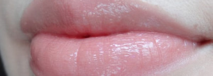 Блеск для губ Revlon ColorBurst Crystal Liliac 002