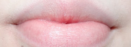 Блеск для губ Revlon ColorBurst Crystal Liliac 002