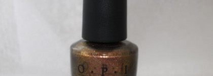 Праздничный OPI Warm & Fozzie