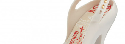 Circus Fantasy Britney Spears, edp - аромат пластиковой куклы