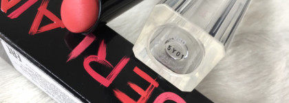 Guerlain La petite Robe Noire Deliciously Shiny Lip Colour #040 Coral