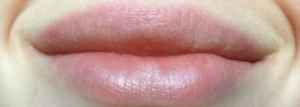 Карандаш для губ Eva Mosaic Make Up Lips lip liner в оттенке нежно-розовый