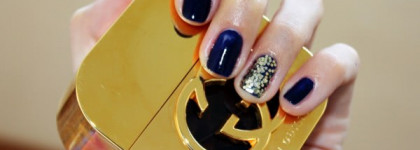 Немного праздника летом. Max Factor Glossfinity# Royal Blue + золотые блестки