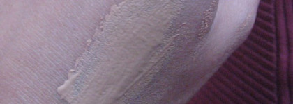 Новинка осени от  Диор. Тональная основа из линейки  Diorskin Nude Skin-Glowing Make-up № 040