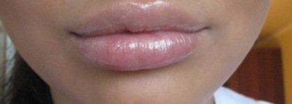 YSL Gloss Pur Pure Lip Gloss оттенк #20 Golden Macadamia