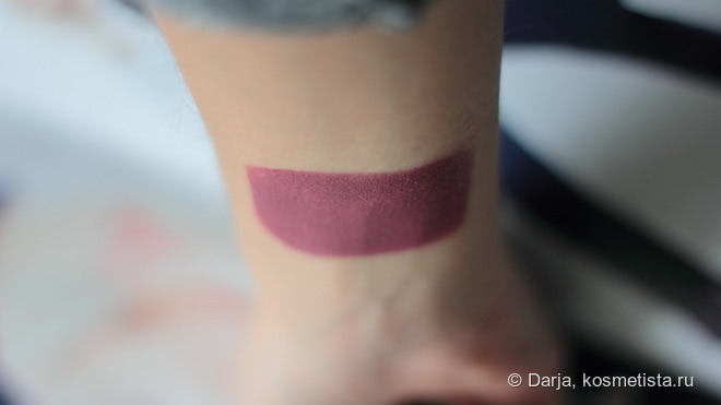 NYX extra creamy lipstick в оттенке
