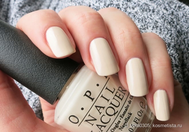 OPI E82 - My Vampire Is Buff