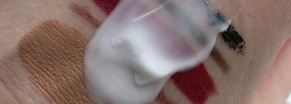 Lanopearl Vitamin E & Tea Tree Facial Cleanser