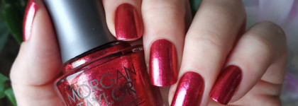 Праздник к нам приходит с Morgan Taylor Best Dressed