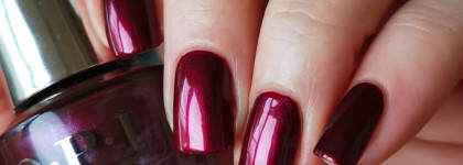OPI Infinite Shine2 HR M39 Dressed to the Wines