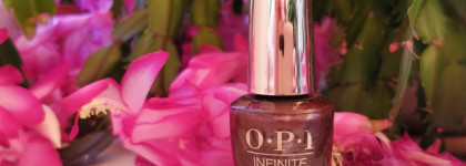 OPI Infinite Shine2 HR M39 Dressed to the Wines