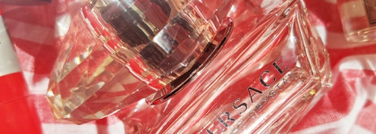 Красные цветы в парфюмерии