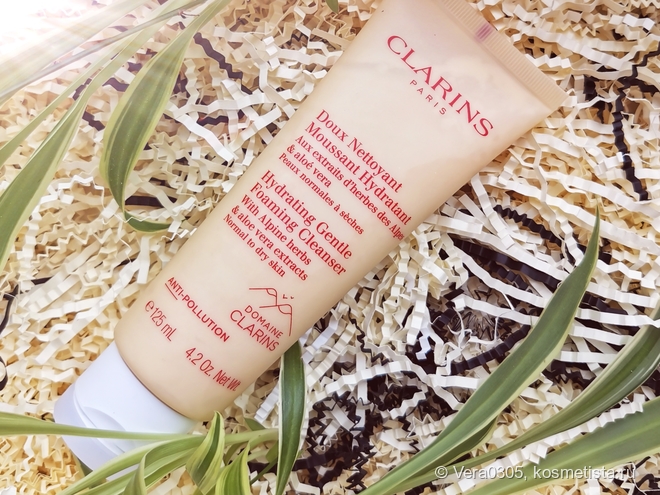 Clarins Hydrating Gentle Foaming Cleanser и Hydrating Toning Lotion - очищающий дуэт для нормальной и сухой кожи