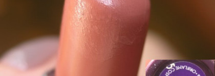 Три бюджетные разноцветные помады: Oriflame, L'oreal, Divage