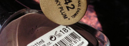 Милые обманщики: Ga-de Crystal Glow Nail Enamel 442 Smoky Plum и Classics Glamour Nail Laсquer 181