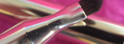 Неплохо спелись: Clarins Crayon Khol Long Lasting Eye Pencil with Brush 05 intense violet и Bourjois Volume Glamour Max Holidays 55 Purple mania