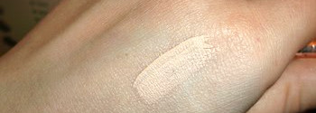 Хайлайтер-консилер Lumi Magique Highlighter в оттенке №1 light от L'oreal