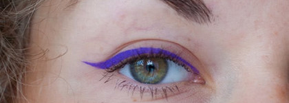 Lush liquid eyeliner «Feeling secure» Подводка: укрощение и наслаждение