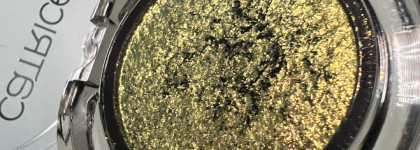 Благородное сияние за 400 рублей: тени Catrice Space Glam Chrome 030