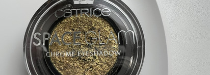 Благородное сияние за 400 рублей: тени Catrice Space Glam Chrome 030