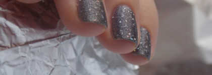 China Glaze "Some Like It Haute"