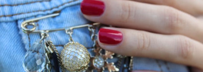 Chanel Le Vernis 561 Suspicious