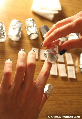 Как стирать блестки с ногтей