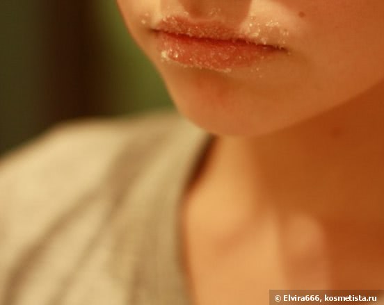 Скраб для губ: зачем он нужен и как его сделать в домашних условиях