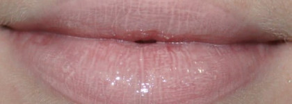 Кошмары моей косметички: Revlon Lipgloss (150 Peach Petal) и Maybelline Colorsensational Lipstain (150 Tender Rose)