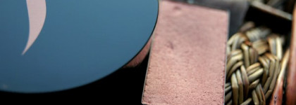 Бронзер Sephora Poudre de Soleil в оттенке 2 Medium и Mary Kay Минеральные румяна в оттенке Shy Blush