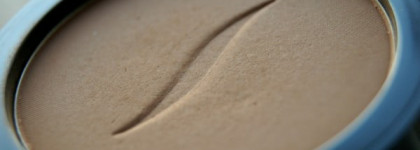 Бронзер Sephora Poudre de Soleil в оттенке 2 Medium и Mary Kay Минеральные румяна в оттенке Shy Blush