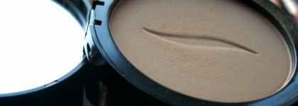 Бронзер Sephora Poudre de Soleil в оттенке 2 Medium и Mary Kay Минеральные румяна в оттенке Shy Blush