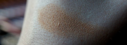 Бронзер Sephora Poudre de Soleil в оттенке 2 Medium и Mary Kay Минеральные румяна в оттенке Shy Blush