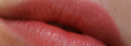 Летние фавориты Revlon Just Bitten Kissable Balm Stain (015 Cherish, 045 Romantic)