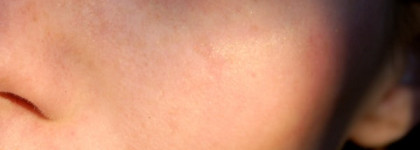 Невесомые румяна Fine-One-One Sheer Brightening Color For Cheeks&Lips от Benefit