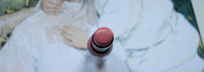 Зверски стойкие помады Revlon ColorStay Ultimate Suede Lipstick (025 Socialite, 085 Trendsetter, 035 Blackstage)