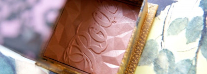 Румяна Benefit Rockateur Famously Provocative Cheek Powder