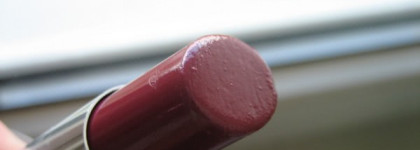 Let's Rock! с ультрасияющей прозрачной помадой для губ Miss Pupa Ultra Brilliant Lipstik #504 Ruby Red и лаком для ногтей Essence cherry blossom girl #02 My Little Kimono